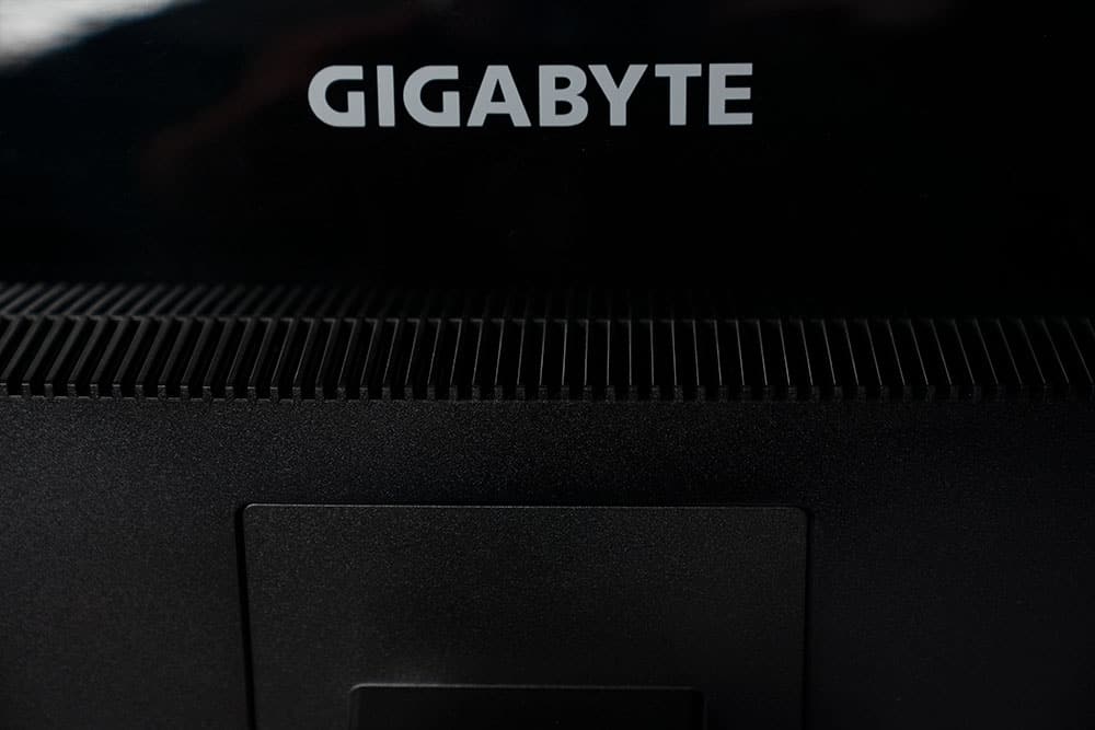 Gigabyte M32U 45