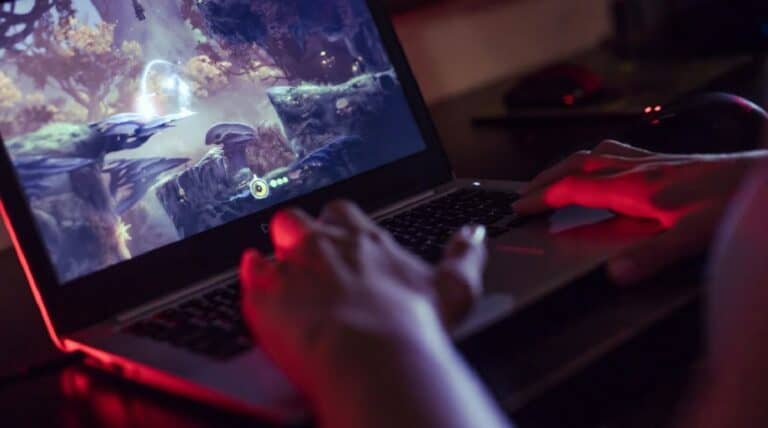 is a gaming laptop as good as a desktop gaming laptop vs desktop pc gaming laptop vs gaming PC